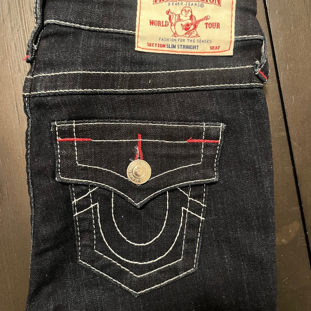 NEW- Women’s True Religion Slim Straight SZ 26